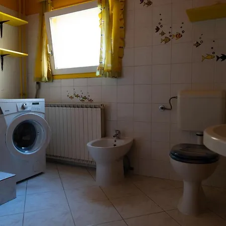 Free Parking 2 Bedroom Apartment Izola